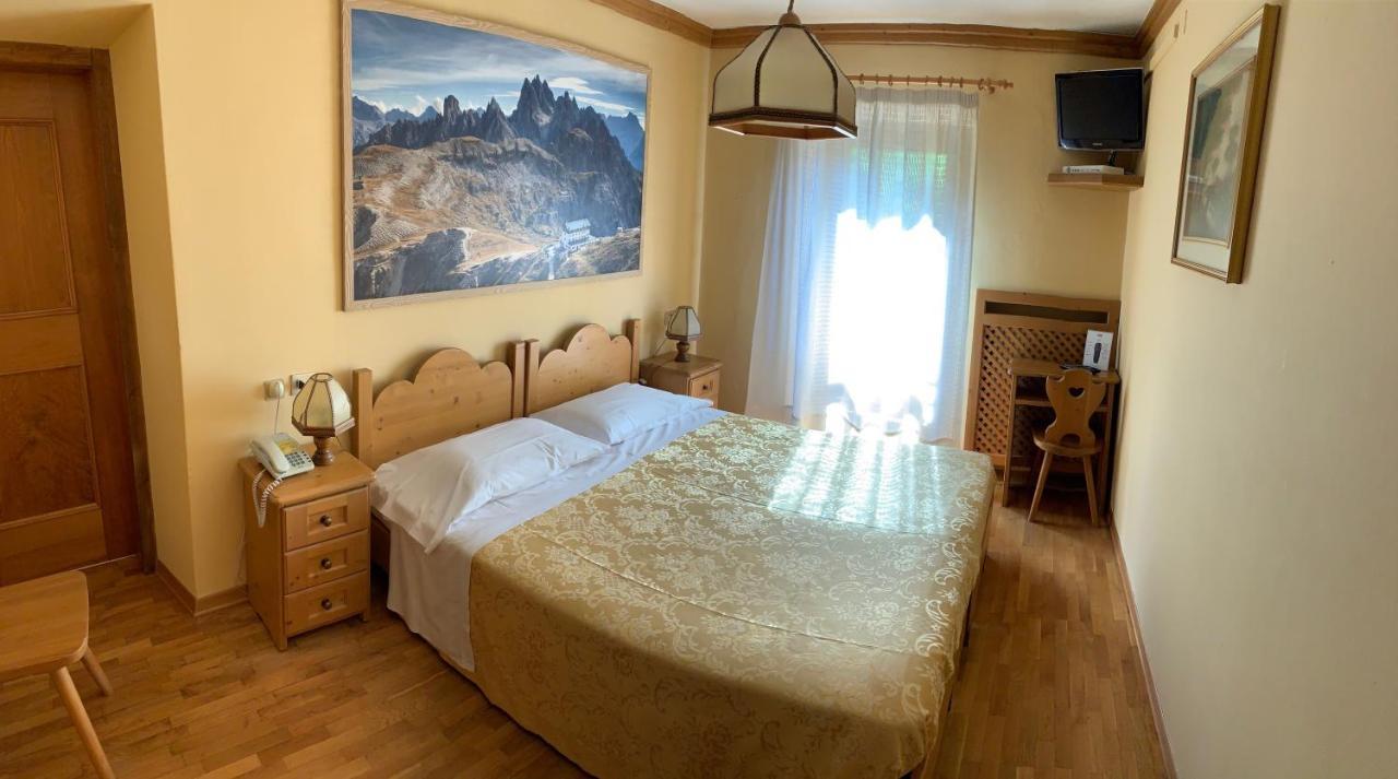 Albergo Garni Ajarnola Auronzo di Cadore Exterior foto