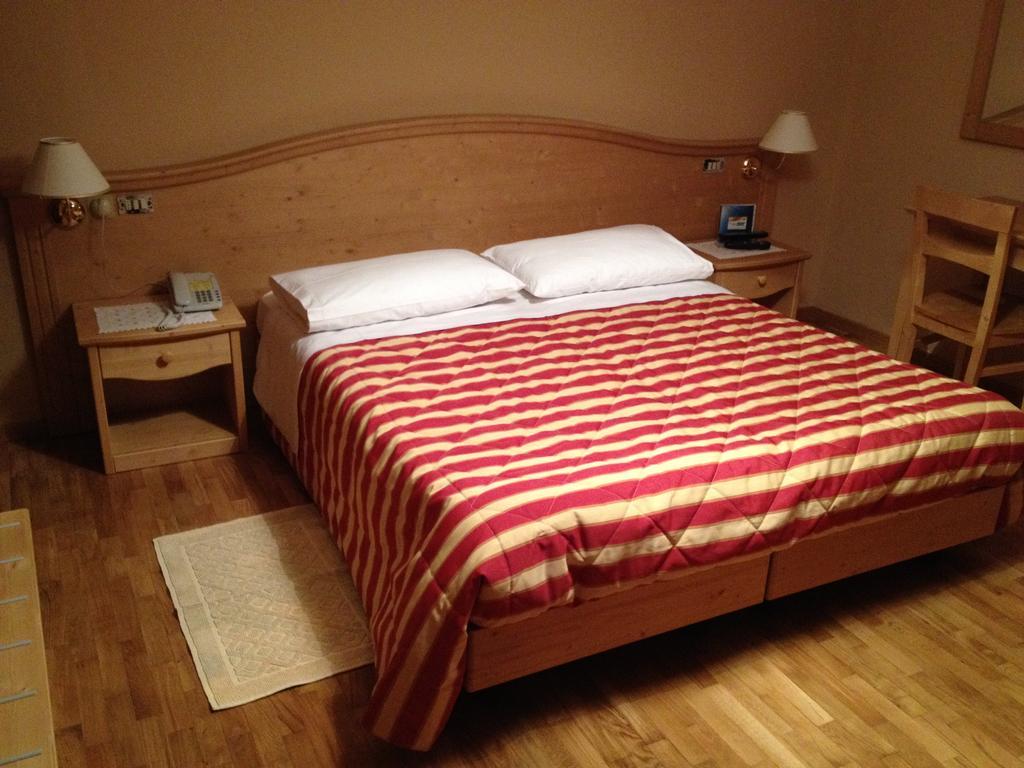 Albergo Garni Ajarnola Auronzo di Cadore Exterior foto
