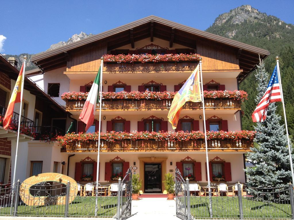 Albergo Garni Ajarnola Auronzo di Cadore Exterior foto